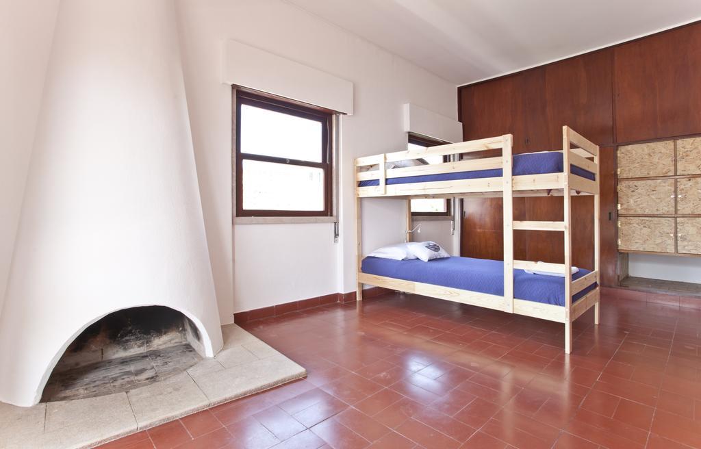 Bed and Breakfast Lost Caparica Surf House Costa da Caparica Zimmer foto