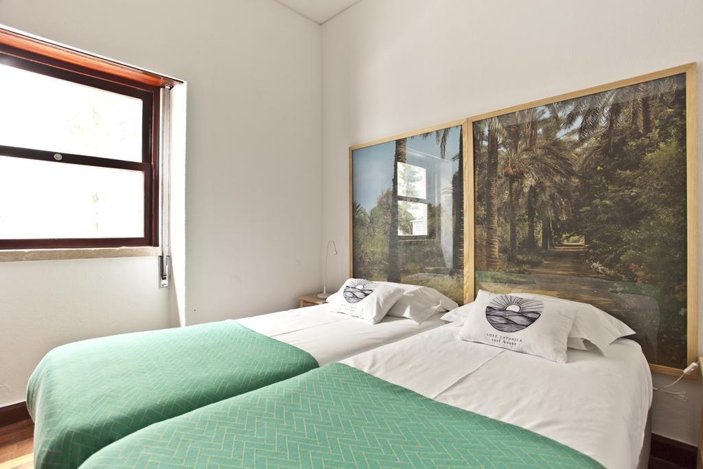Bed and Breakfast Lost Caparica Surf House Costa da Caparica Zimmer foto