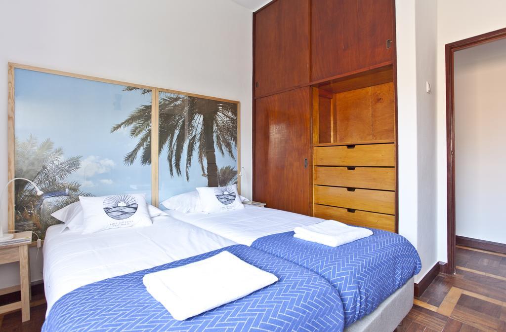 Bed and Breakfast Lost Caparica Surf House Costa da Caparica Zimmer foto
