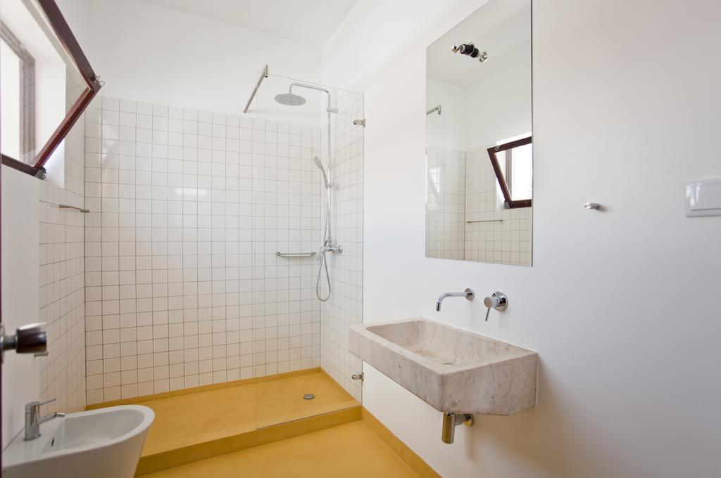 Bed and Breakfast Lost Caparica Surf House Costa da Caparica Exterior foto