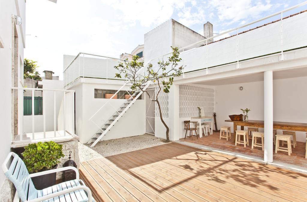Bed and Breakfast Lost Caparica Surf House Costa da Caparica Exterior foto